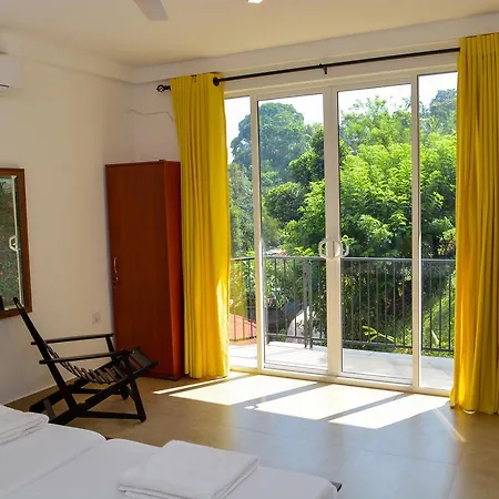 Feel Home Kandy Extérieur photo